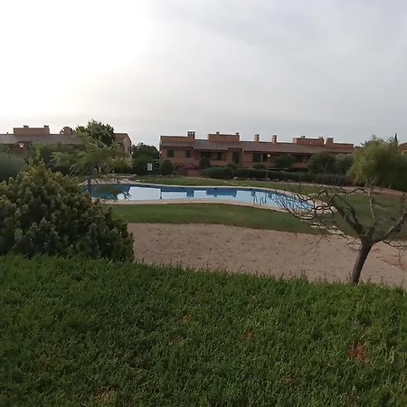Msj 50 Espacioso Bajo Con Jardin Privado דירה