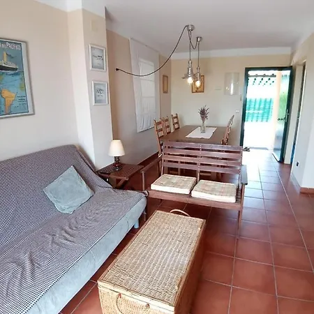 Msj 50 Espacioso Bajo Con Jardin Privado דירה קלאפאט